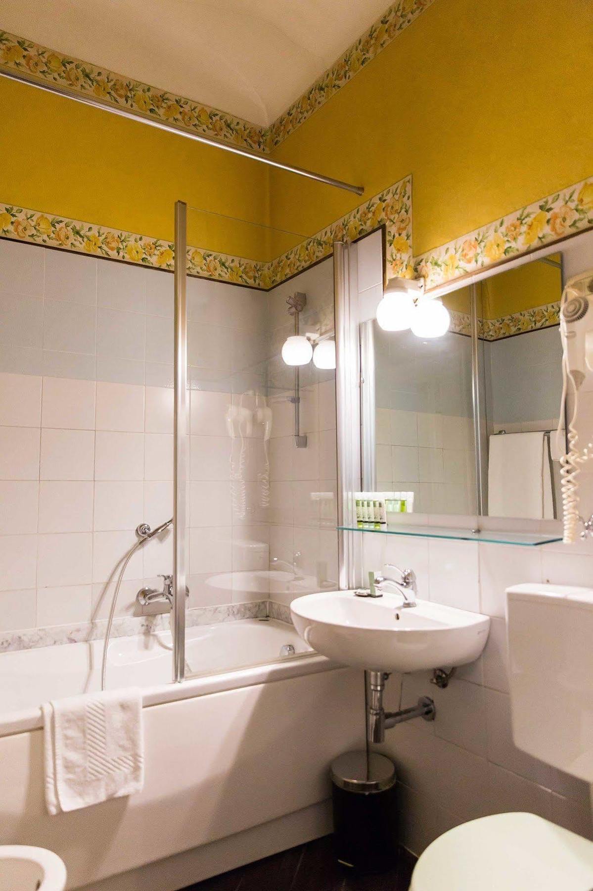 Antica Locanda Solferino Milan Bagian luar foto